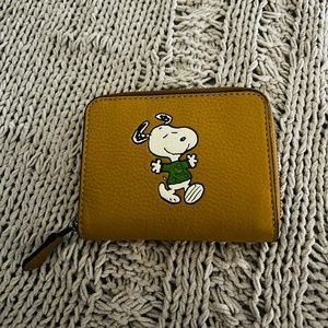 Coach X Peanuts Zip Around Wallet - like NEW! Limited Edition